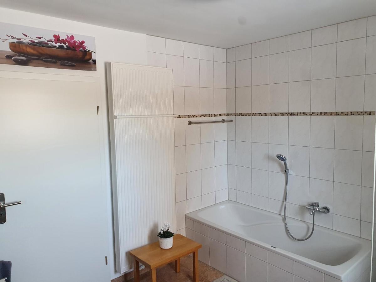 קלהיים Ferienhaus Am Donauspitz מראה חיצוני תמונה