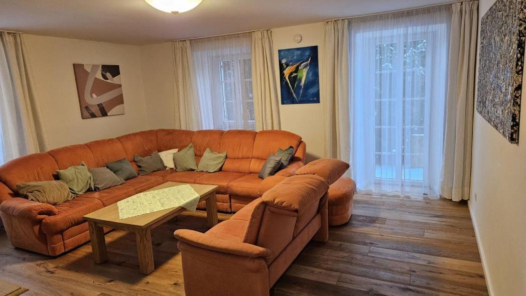 קלהיים Ferienhaus Am Donauspitz מראה חיצוני תמונה